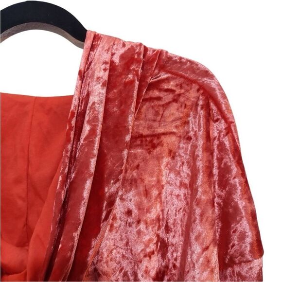 NWT- Fabletics- Crushed Velvet Velour Zip Up Hoodie, Size XL - Picture 7 of 10